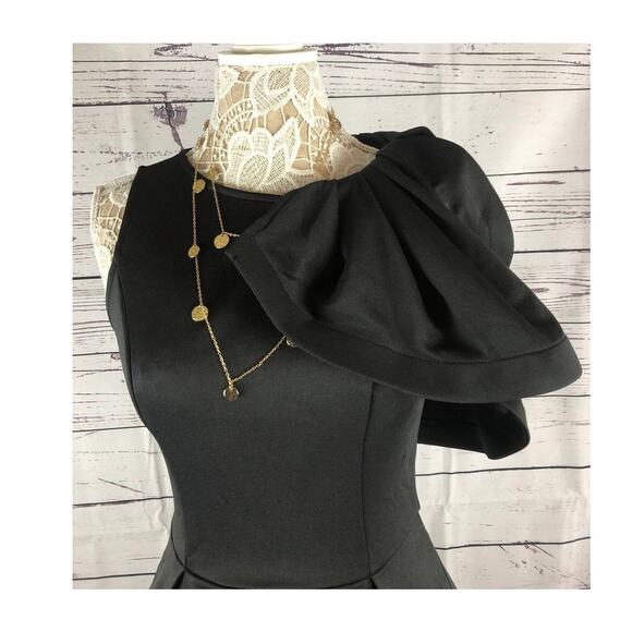 NWT Fashion Nova city heights top large cape shoulder & ruffles size medium - Picture 2 of 10